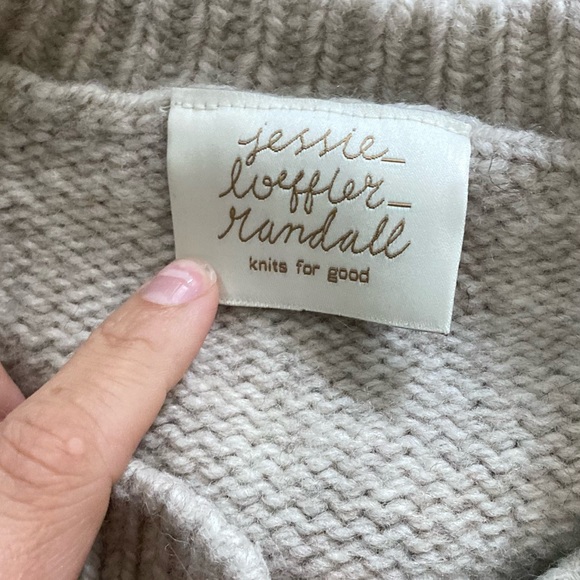 Never worn knit cardigan thick and warm - Picture 2 of 2